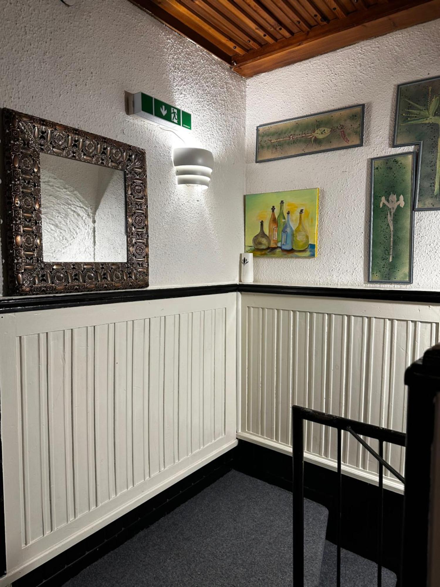 Hostel Lovely Rooms, City Center, Shared Bathroom, Windows To Corridor Villach Ngoại thất bức ảnh
